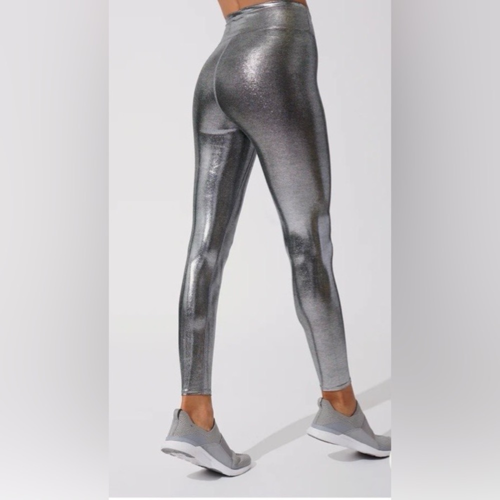 HEROINE SPORT Marvel Leggings - Metallic Silver (Size S) NWOT!😍